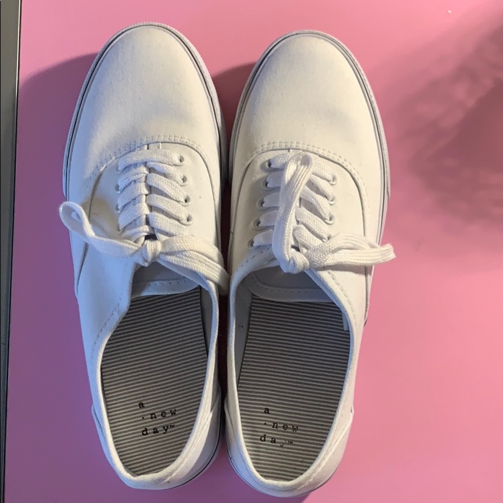 Shoes - Picture 2 of 2